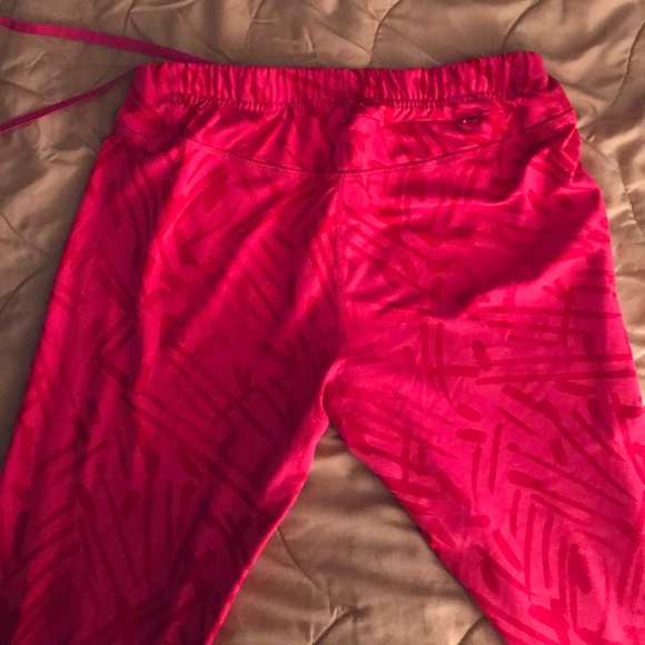 ASICS Pink Pocket Back Work Out Bottoms - Picture 3 of 5